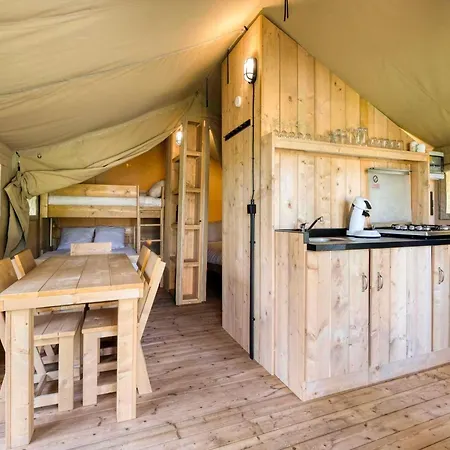 Comet Glamping Tent, Ardennes