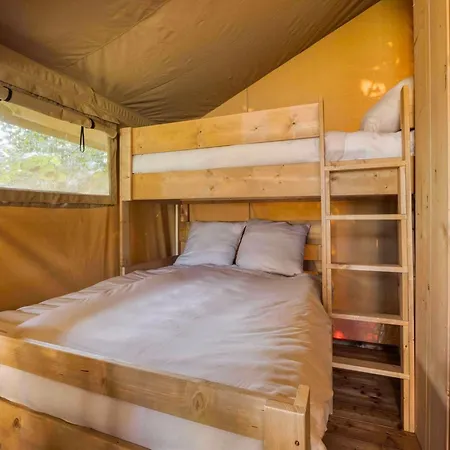 Апартаменты Comet Glamping Tent, Ardennes *