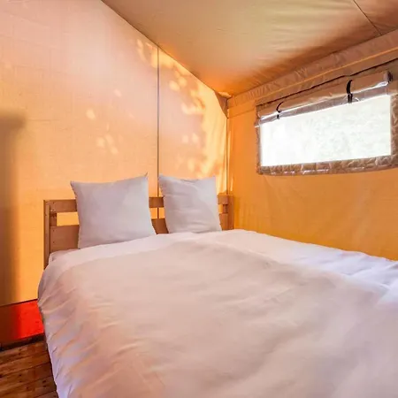 Апартаменты Comet Glamping Tent, Ardennes