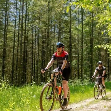 Comet Glamping Tent, Ardennes Апартаменты